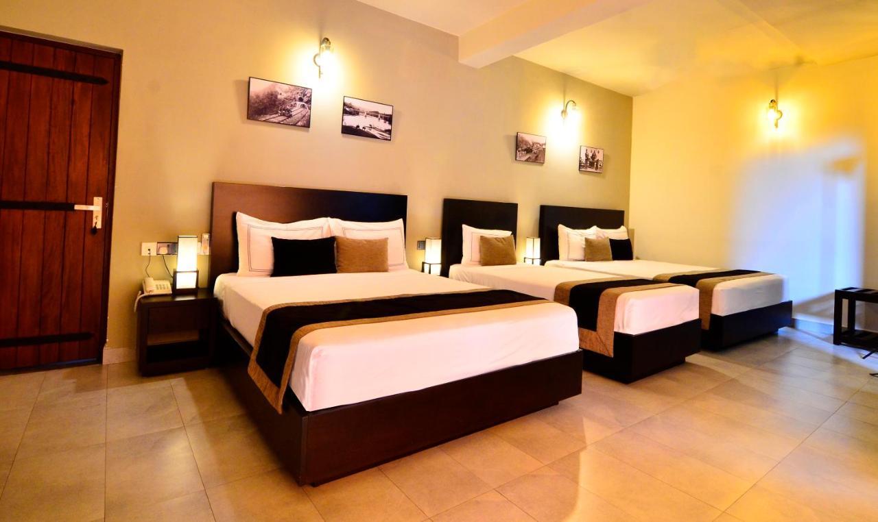 Pine Hill Residence Kandy Buitenkant foto
