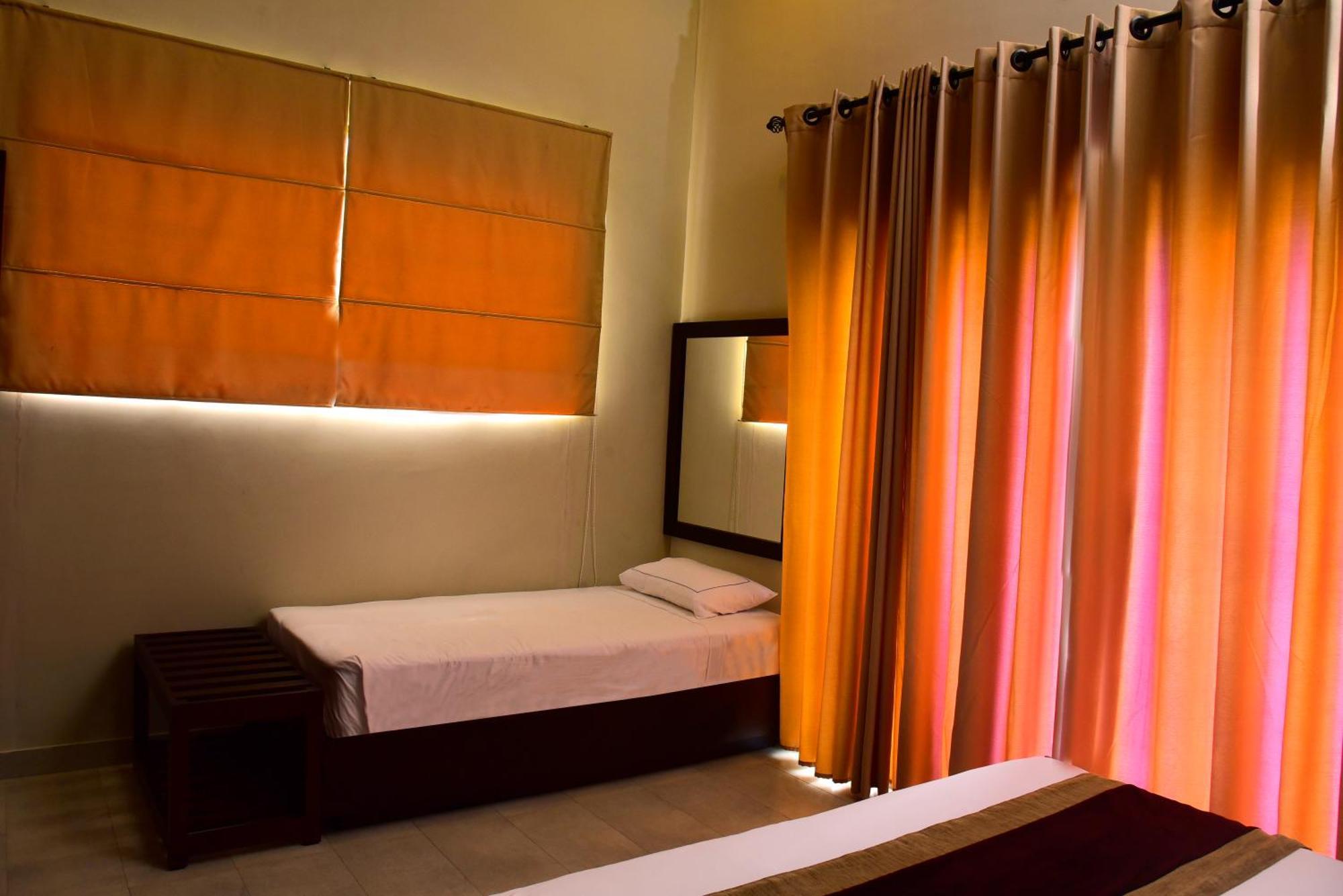 Pine Hill Residence Kandy Kamer foto